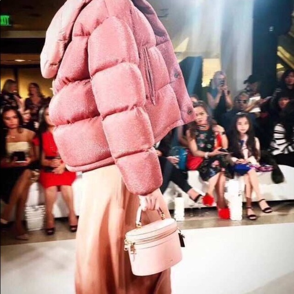 NWT Authentic Coach Runway Leather Train Bag Pink - Picture 8 of 8